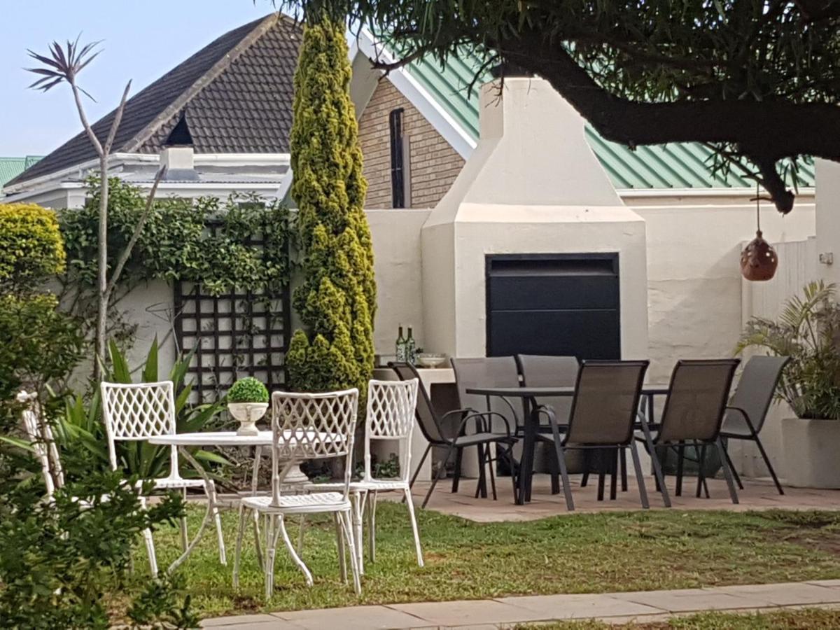 Bed and Breakfast Urban Manor Port Elizabeth Esterno foto