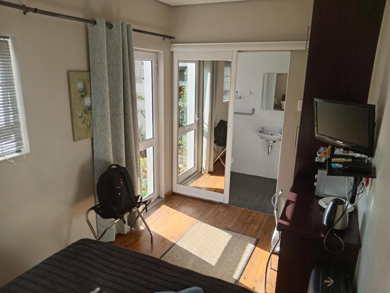 Bed and Breakfast Urban Manor Port Elizabeth Esterno foto