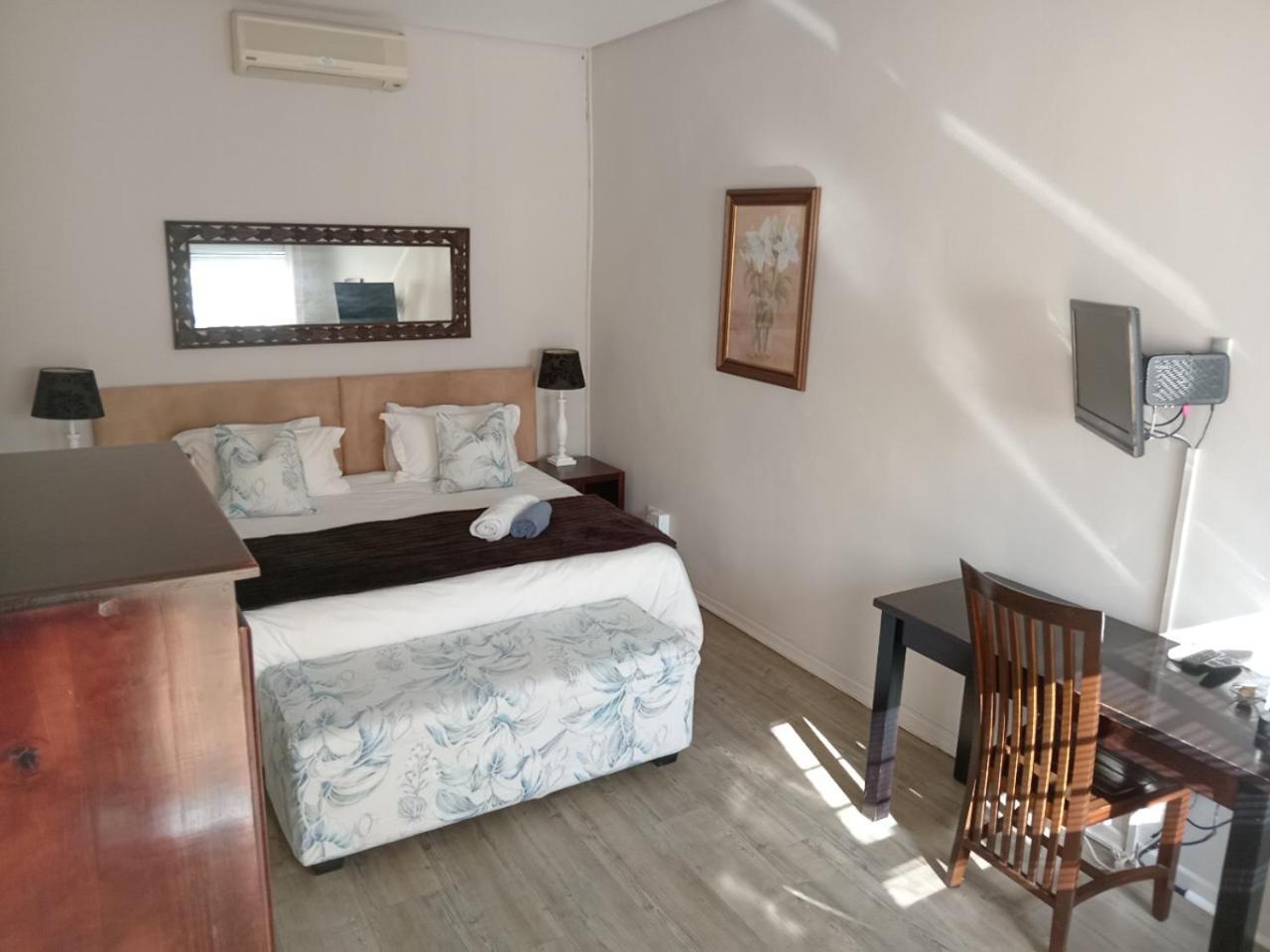 Bed and Breakfast Urban Manor Port Elizabeth Esterno foto
