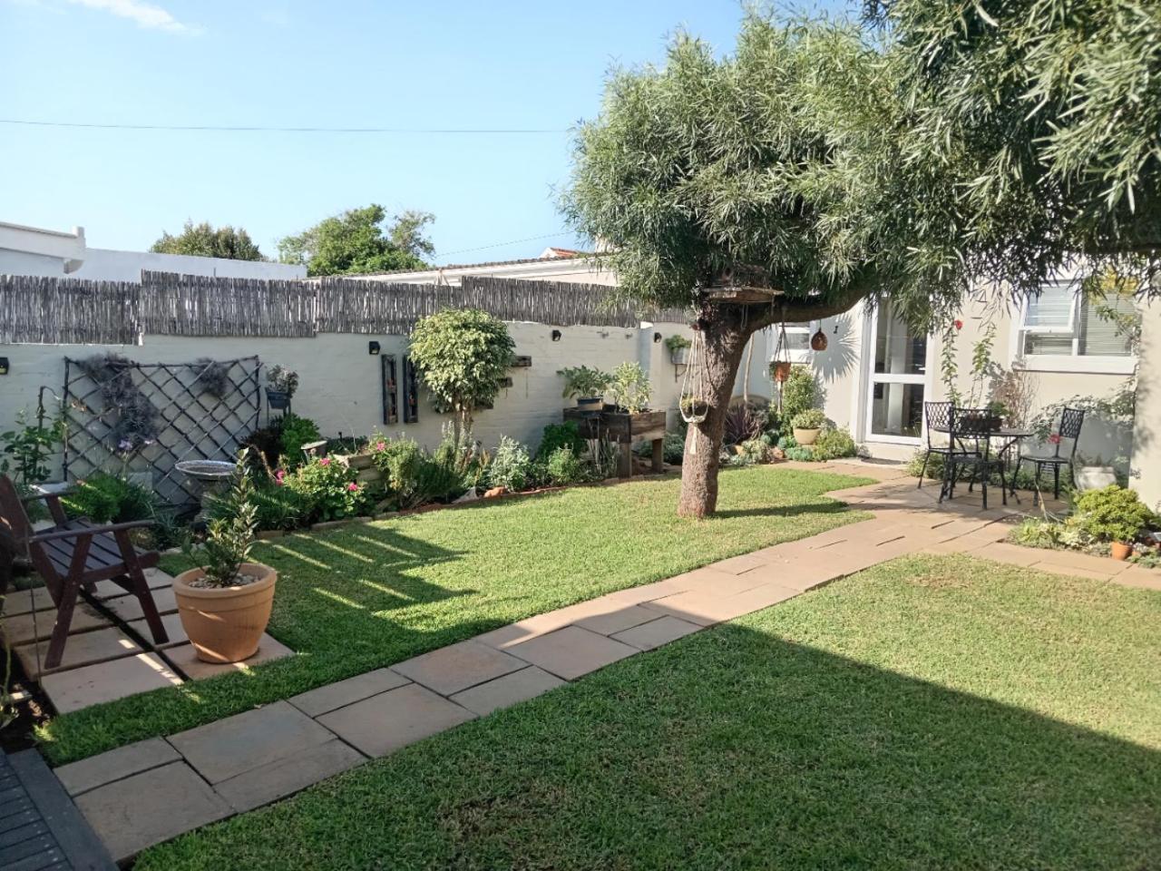 Bed and Breakfast Urban Manor Port Elizabeth Esterno foto