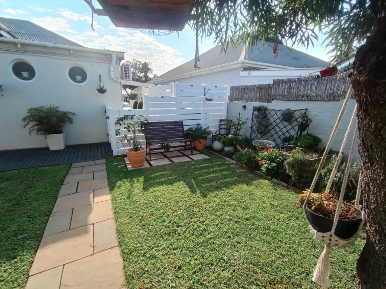 Bed and Breakfast Urban Manor Port Elizabeth Esterno foto